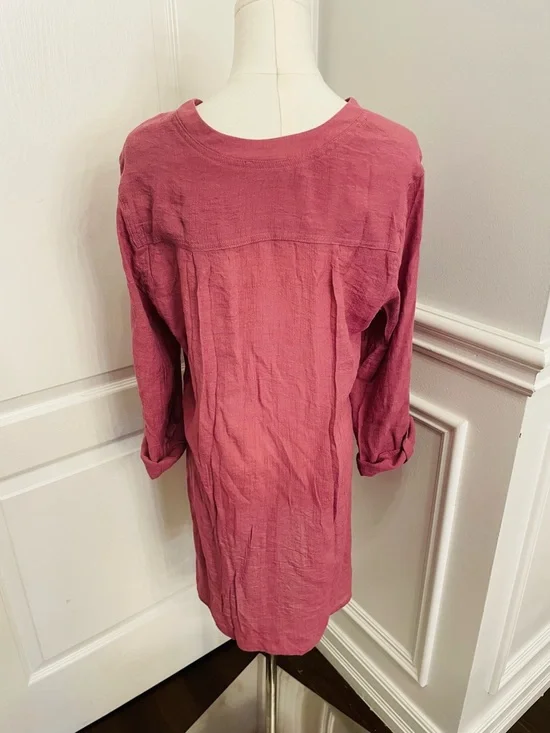 Lily Morgan Textured Button-Up Top in Raspberry Pink - Picture 8 of 9